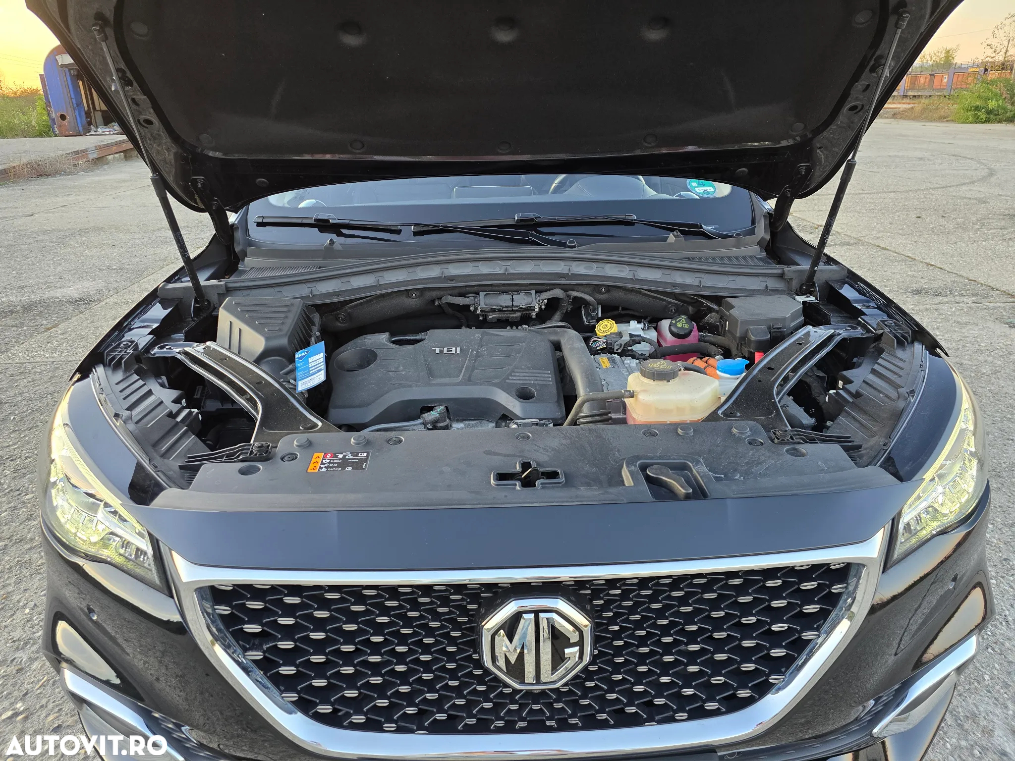 MG EHS 1.5T-GDI PHEV Luxury - 37