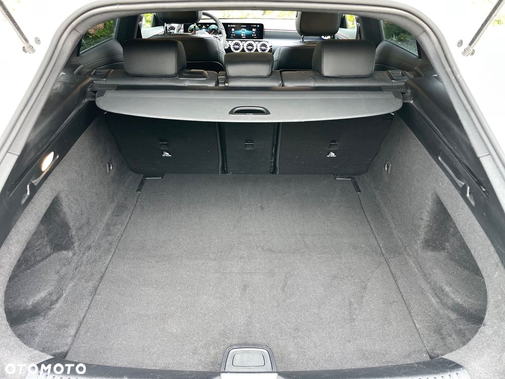 Mercedes-Benz CLA 200 d 8G-DCT Progressive - 9