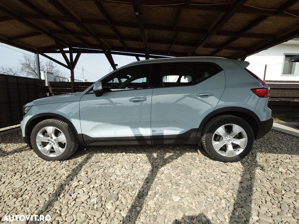 Volvo XC 40 D3 AWD Momentum - 2