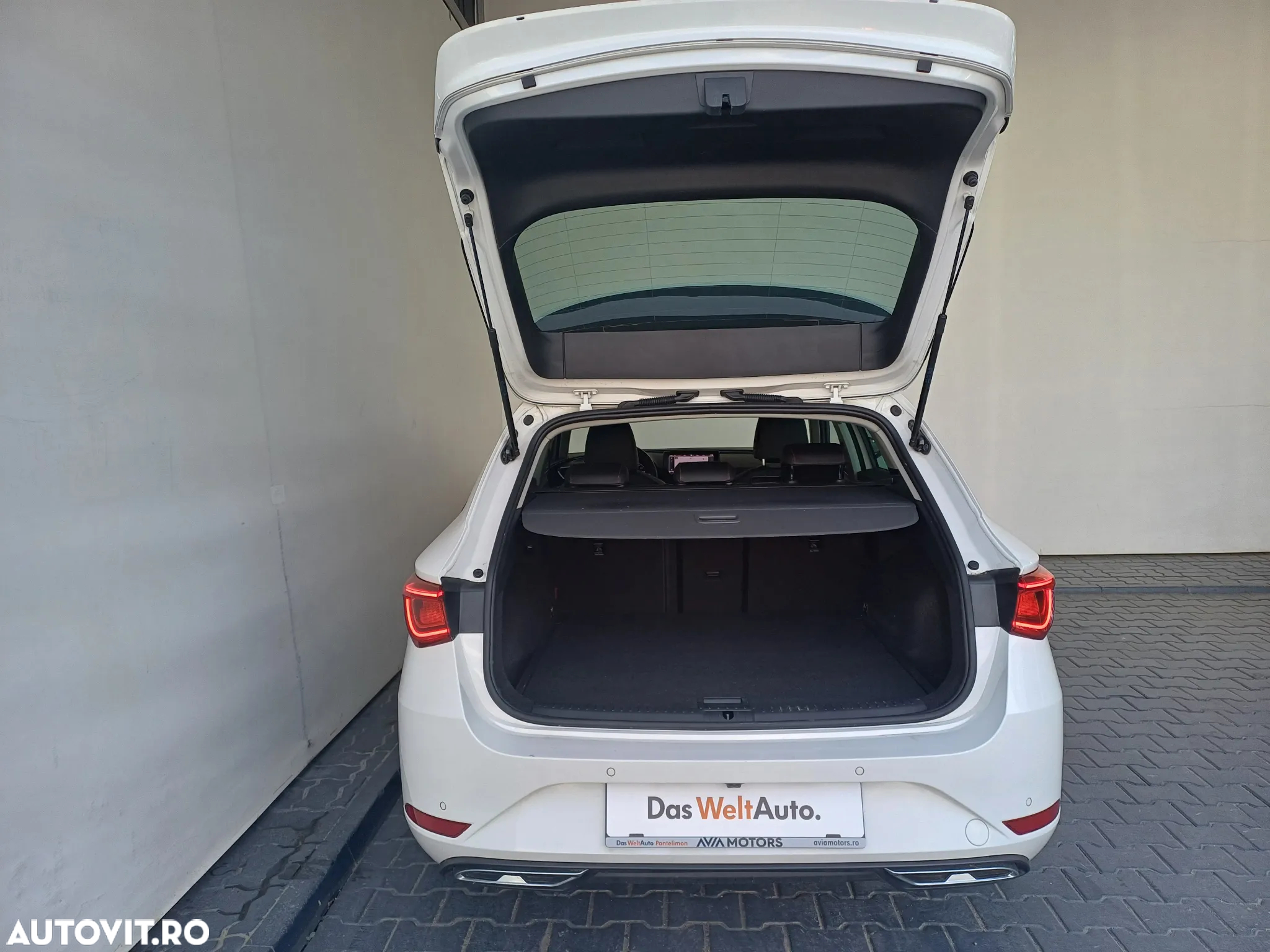 Seat Leon ST 2.0 TDI Start&Stop DSG FR - 36
