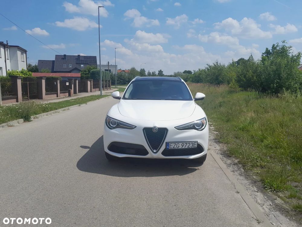Alfa Romeo Stelvio 2.0 Turbo 16V AT8-Q4 Executive - 17