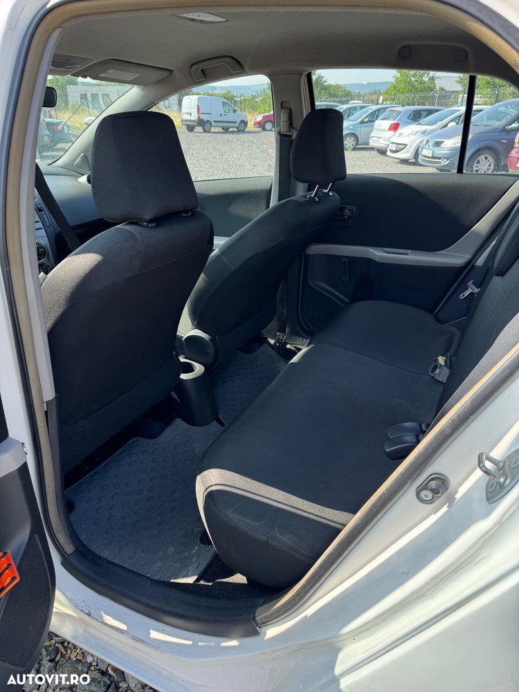 Toyota Yaris 1.4 D-4D Luna - 12