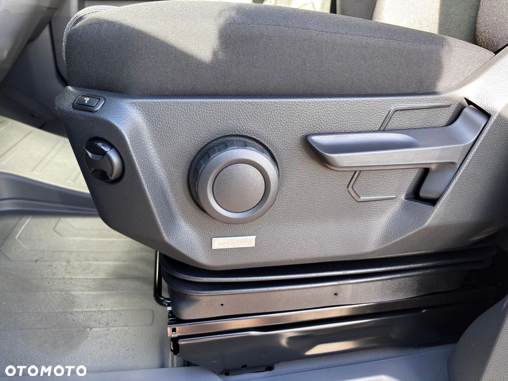 Volkswagen Crafter 2.0 TDI L4H3 177KM 8-AUTOMAT - 16