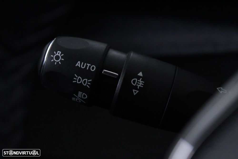 Peugeot 308 SW 1.2 PureTech Allure EAT8 - 24