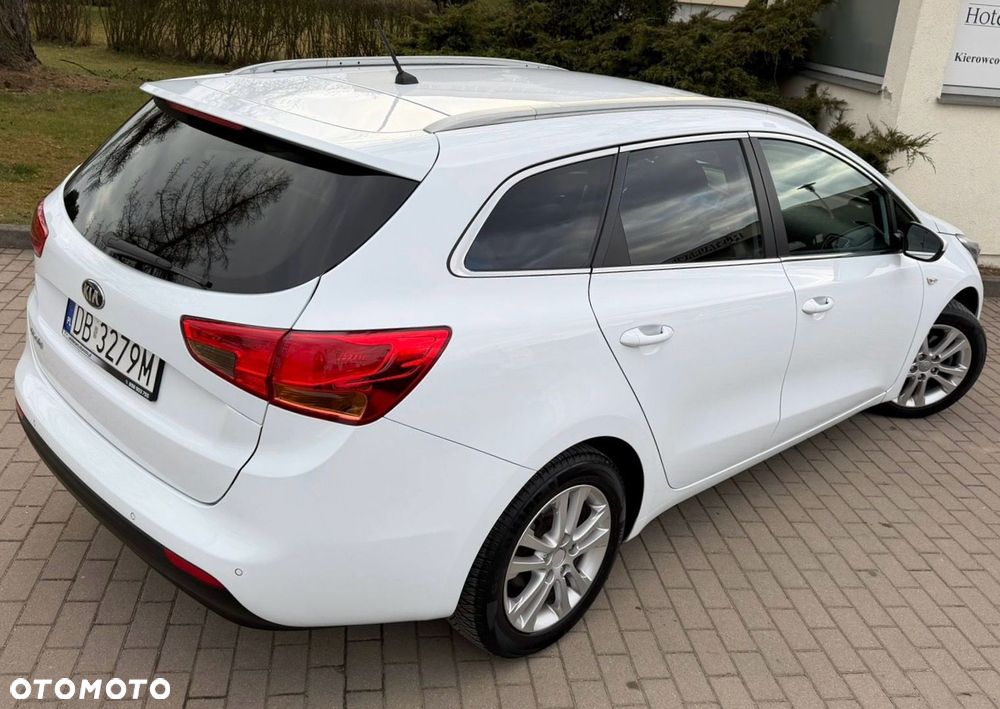 Kia Ceed 1.4 L - 22