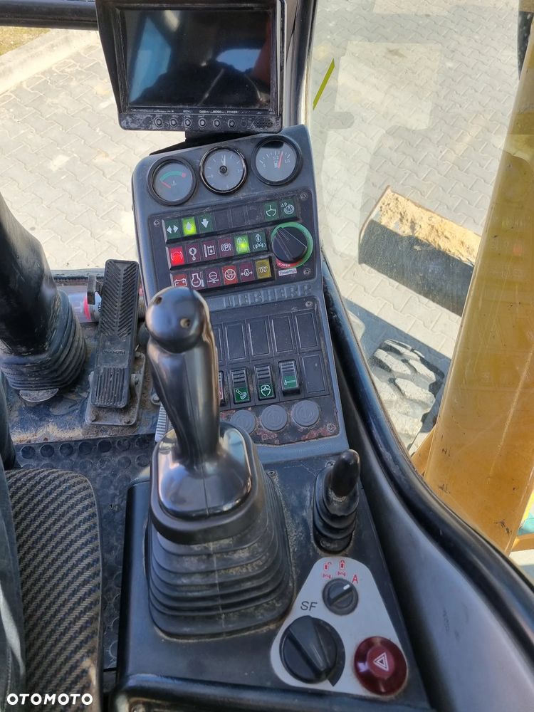 Liebherr 312 - 11