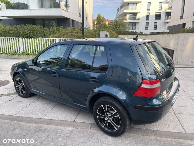 Volkswagen Golf - 12