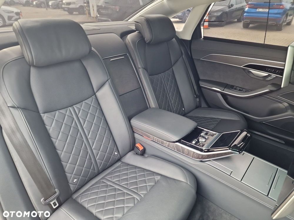 Audi A8 - 26