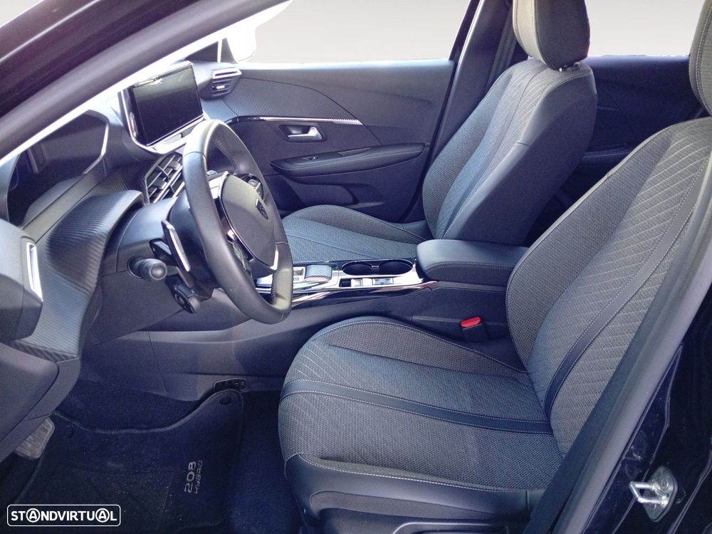 Peugeot 208 1.2 Hybrid Allure e-DCS6 — fotografia 9