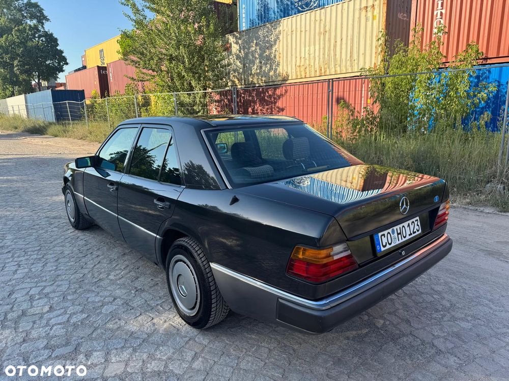 Mercedes-Benz W124 (1984-1993) - 9