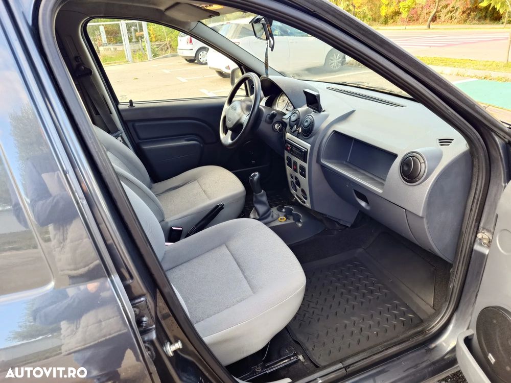 Dacia Logan Van - 9