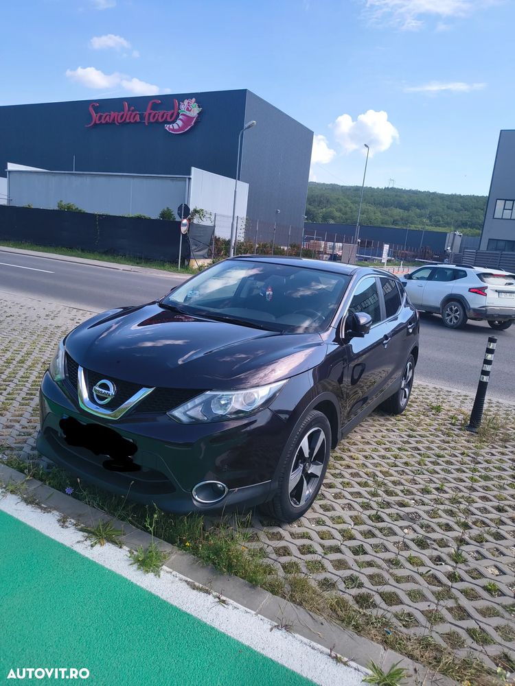 Nissan Qashqai - 1