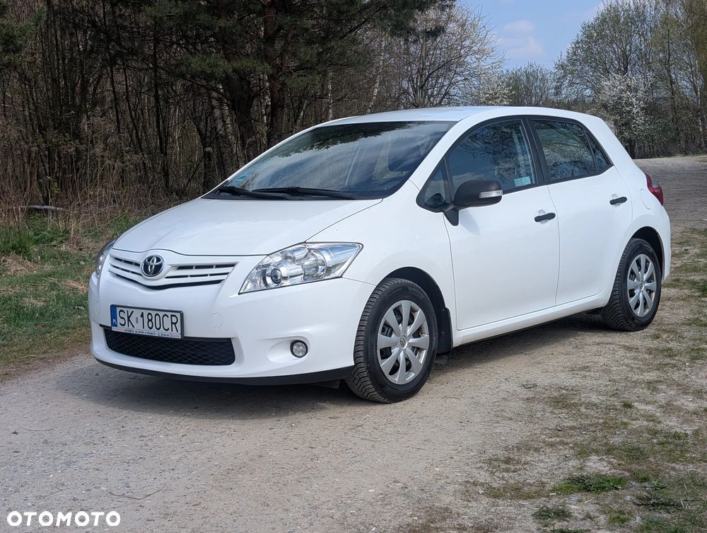 Toyota Auris 1.33 VVT-i Premium - 1