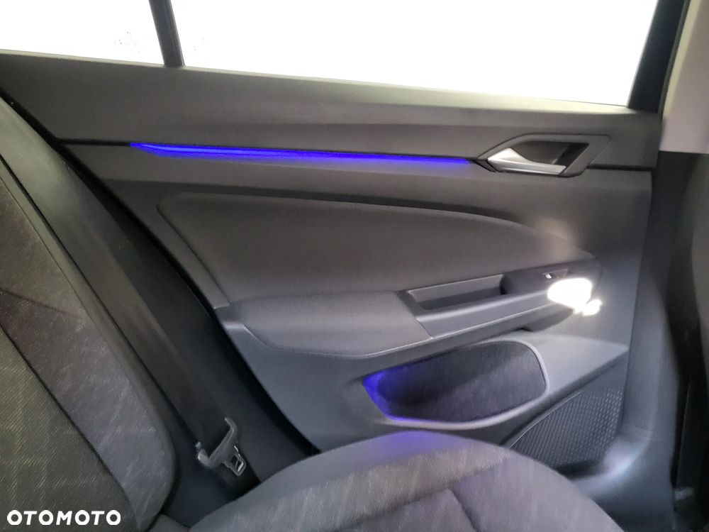 Volkswagen Golf - 16