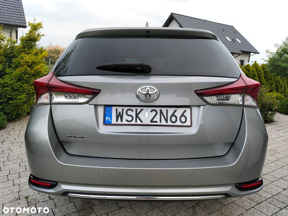 Toyota Auris 1.6 Selection - 5