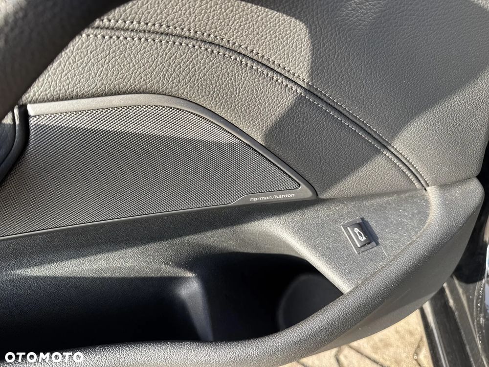 BMW Seria 5 530i GPF xDrive Sport Line sport - 25