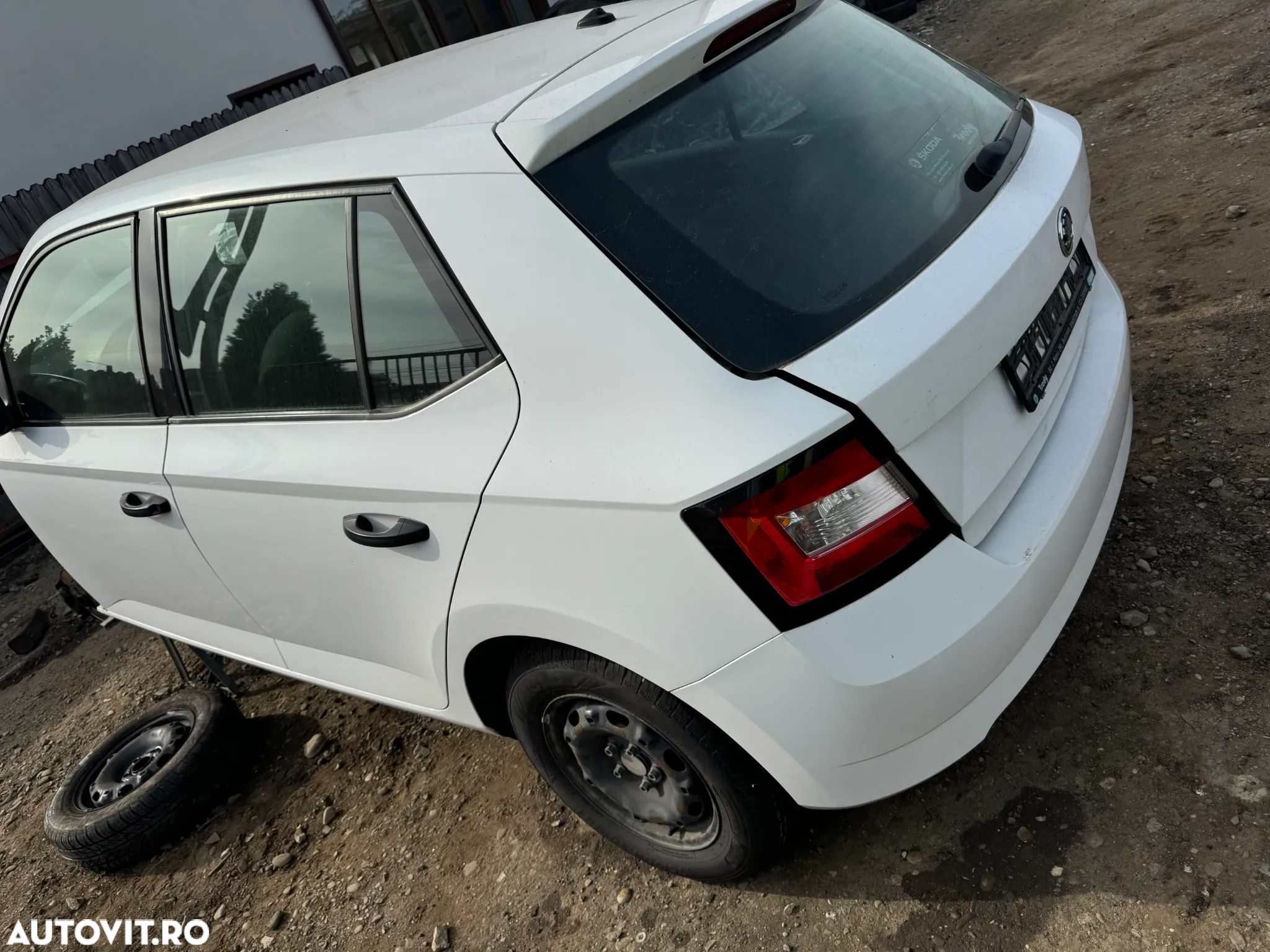 Dezmembram Skoda Fabia 3 Hatchback 1.0 CHY - 3