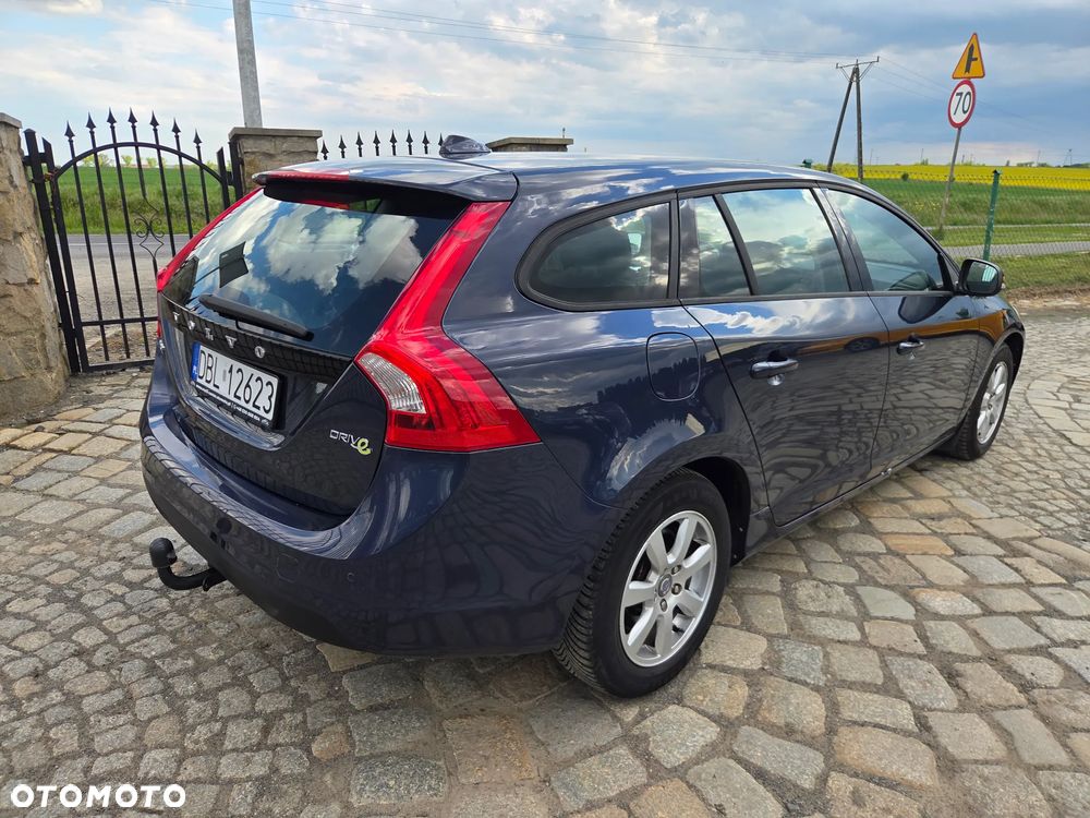 Volvo V60 D2 Momentum - 5