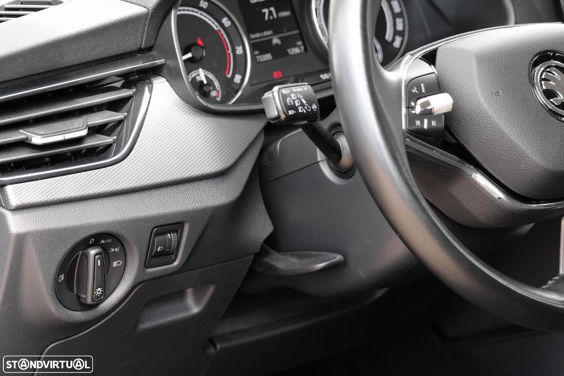 Skoda Kamiq 1.0 TSI Ambition - 9