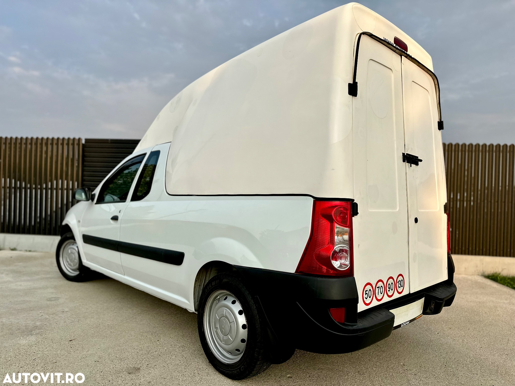 Dacia Pick Up - 4