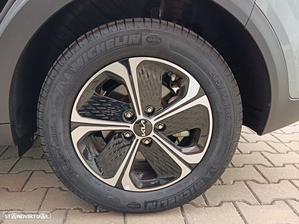 Kia XCeed 1.6 GDi PHEV Tech - 11