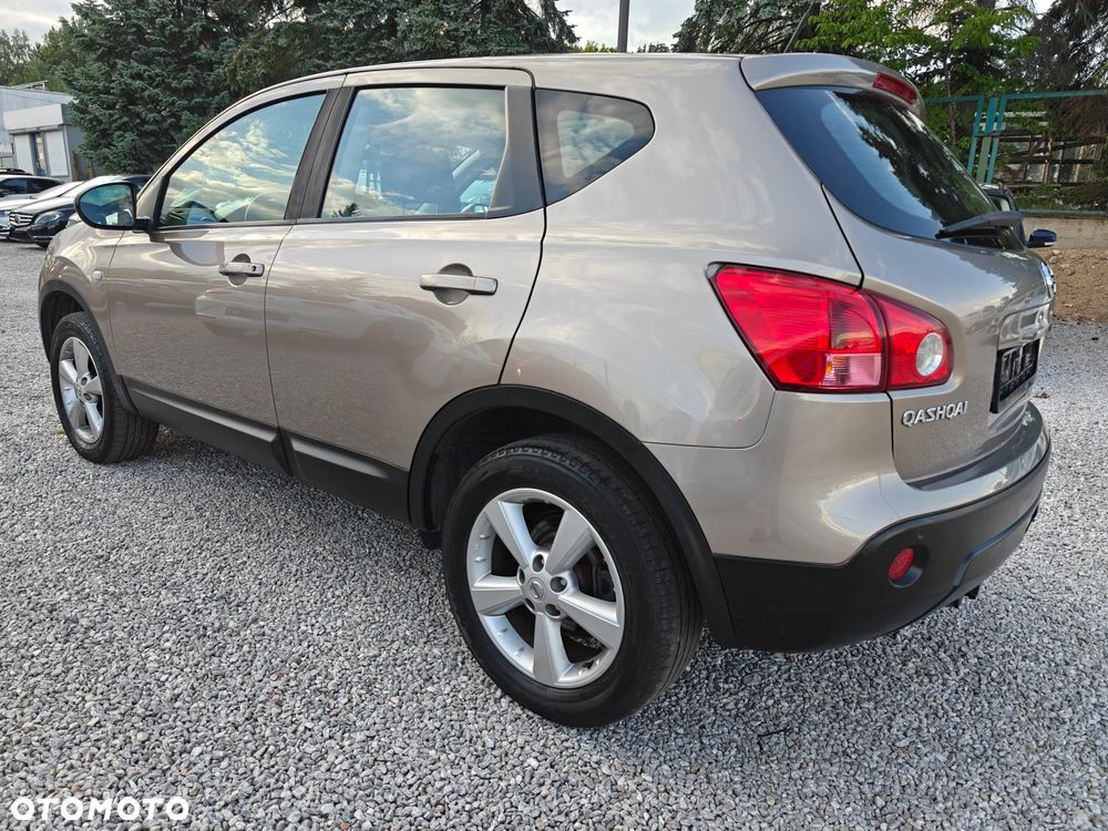 Nissan Qashqai - 25