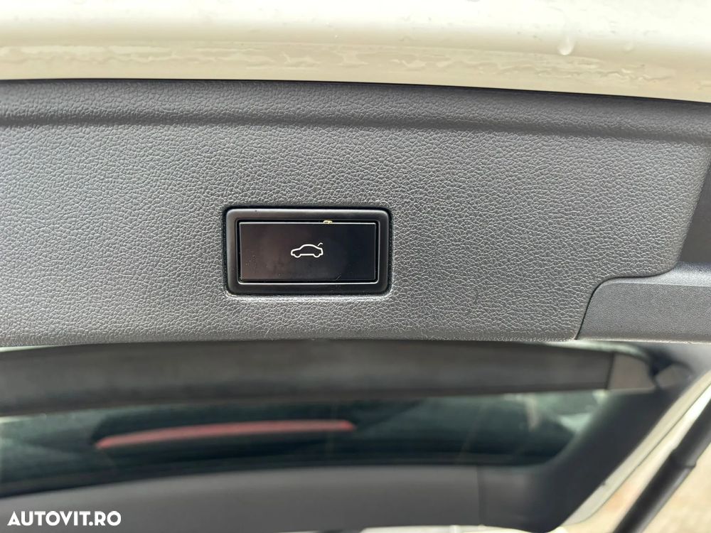 Volkswagen Touareg 3.0 V6 TDI 4Motion DPF Automatik Elegance - 24