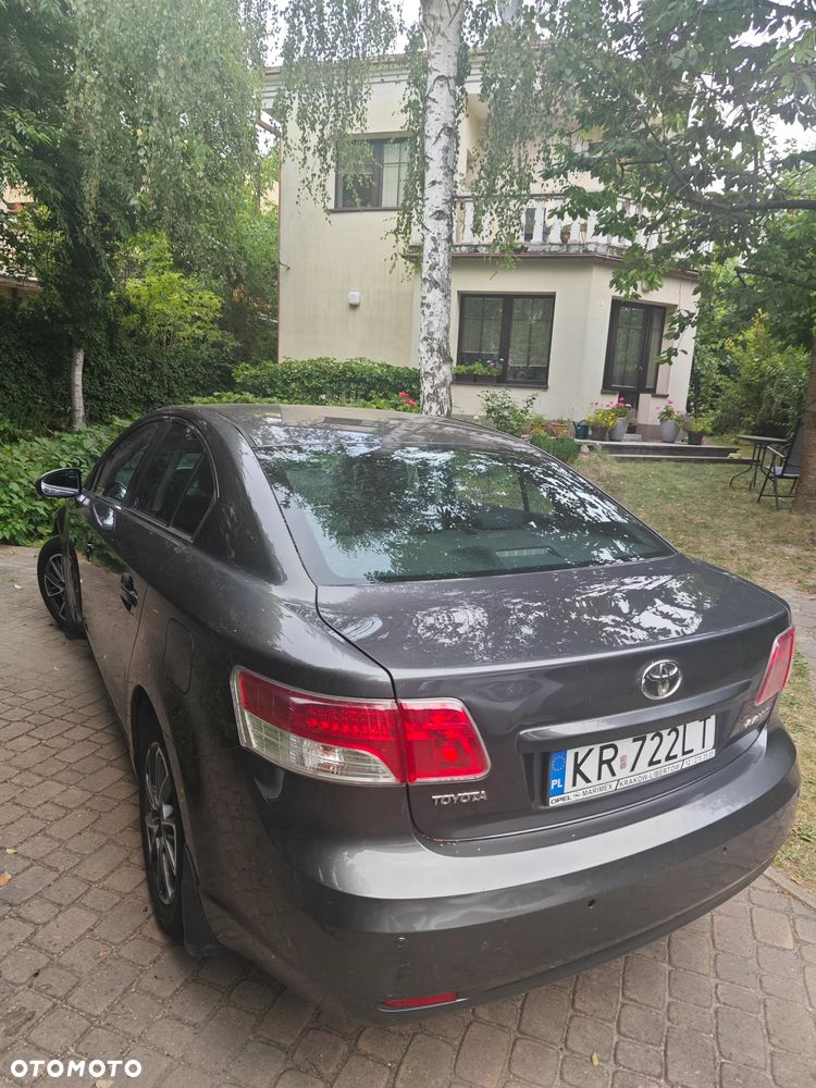 Toyota Avensis 1.6 Luna - 5