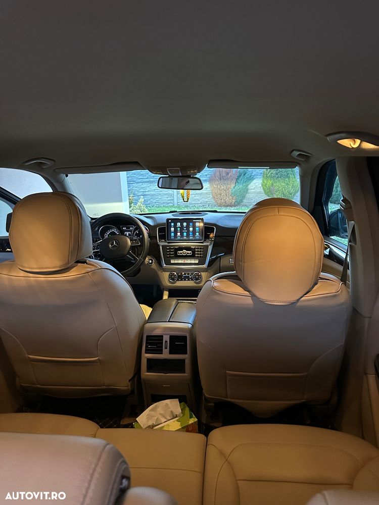 Mercedes-Benz ML - 12