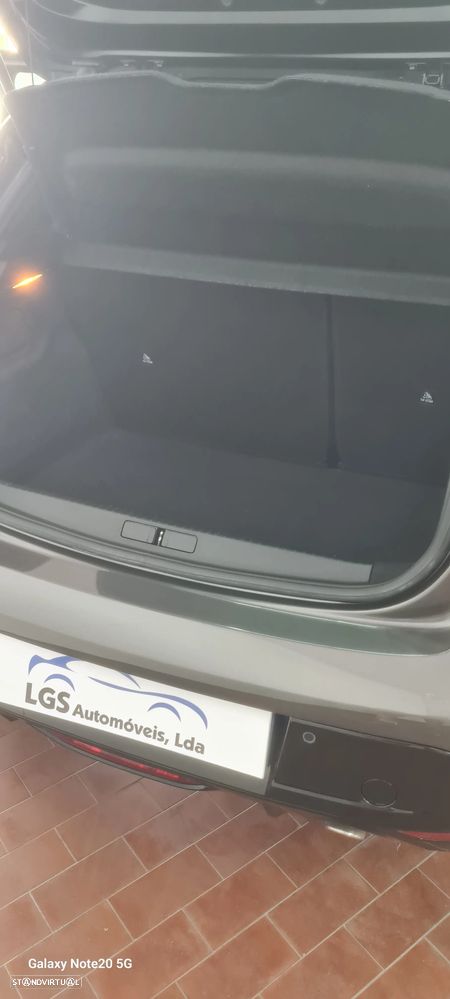 Peugeot 208 1.2 PureTech Allure Pack EAT8 - 26