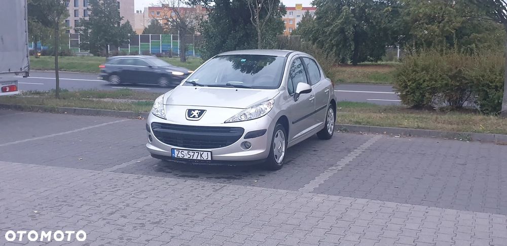 Peugeot 207 1.6 HDi Trendy - 1
