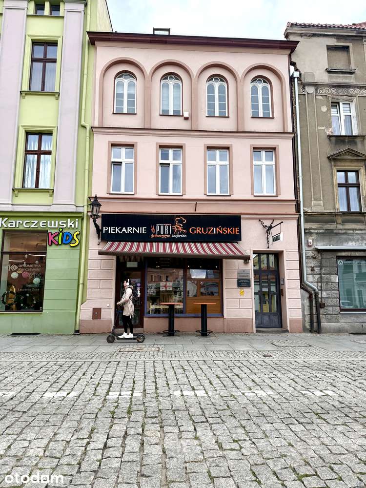 Dom, 430 m², Toruń