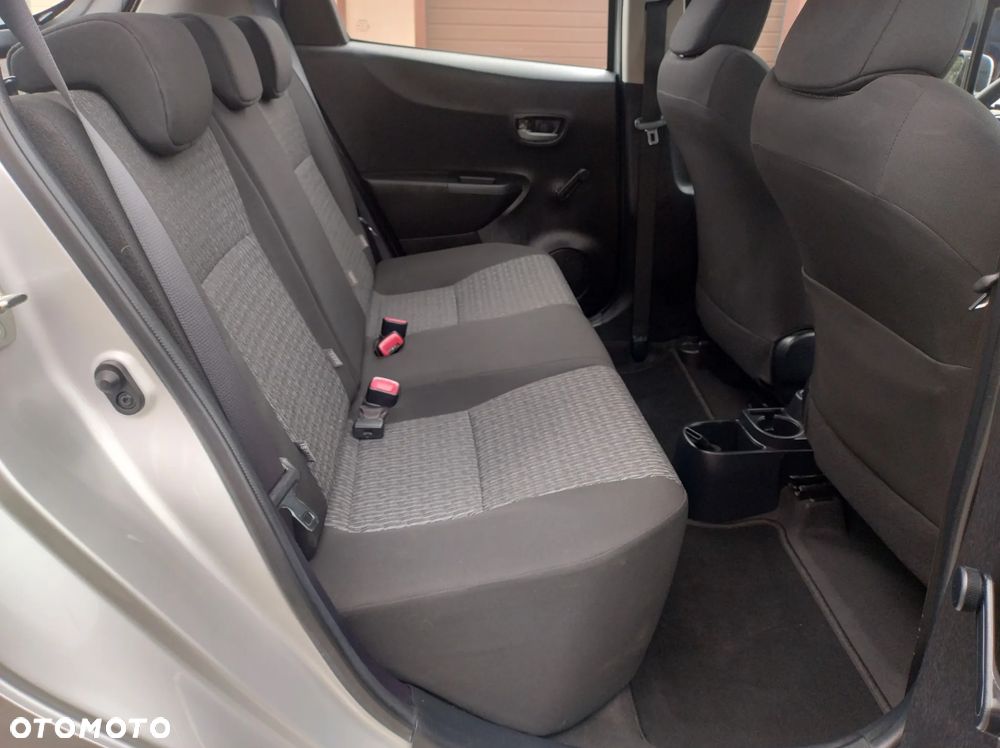 Toyota Yaris 1.33 VVT-i Comfort - 32