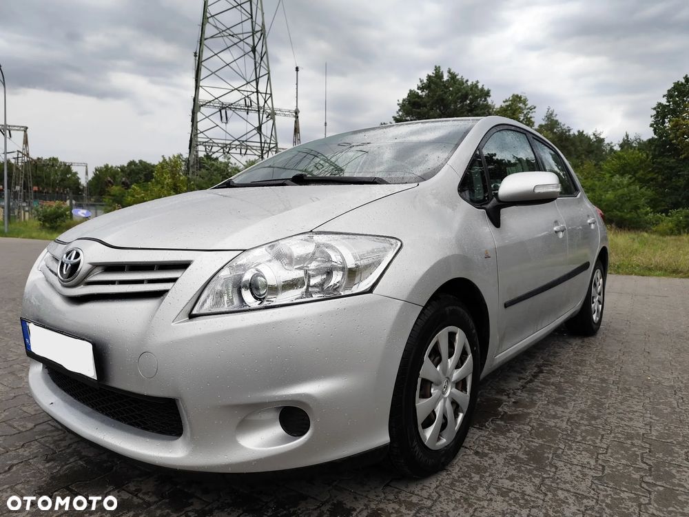Toyota Auris - 9