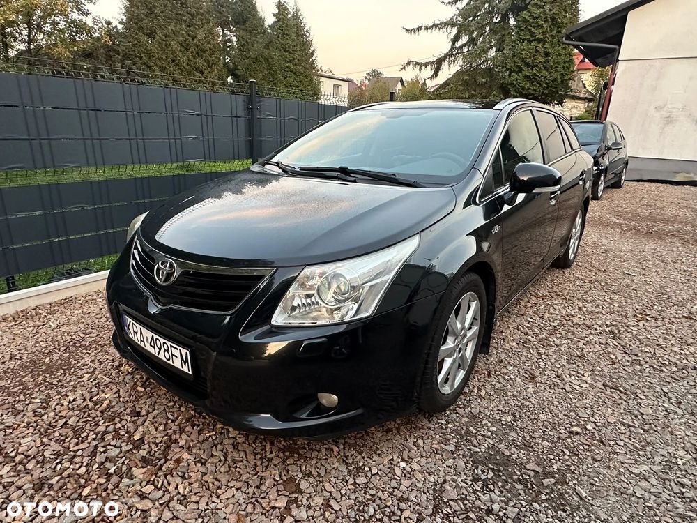 Toyota Avensis - 2