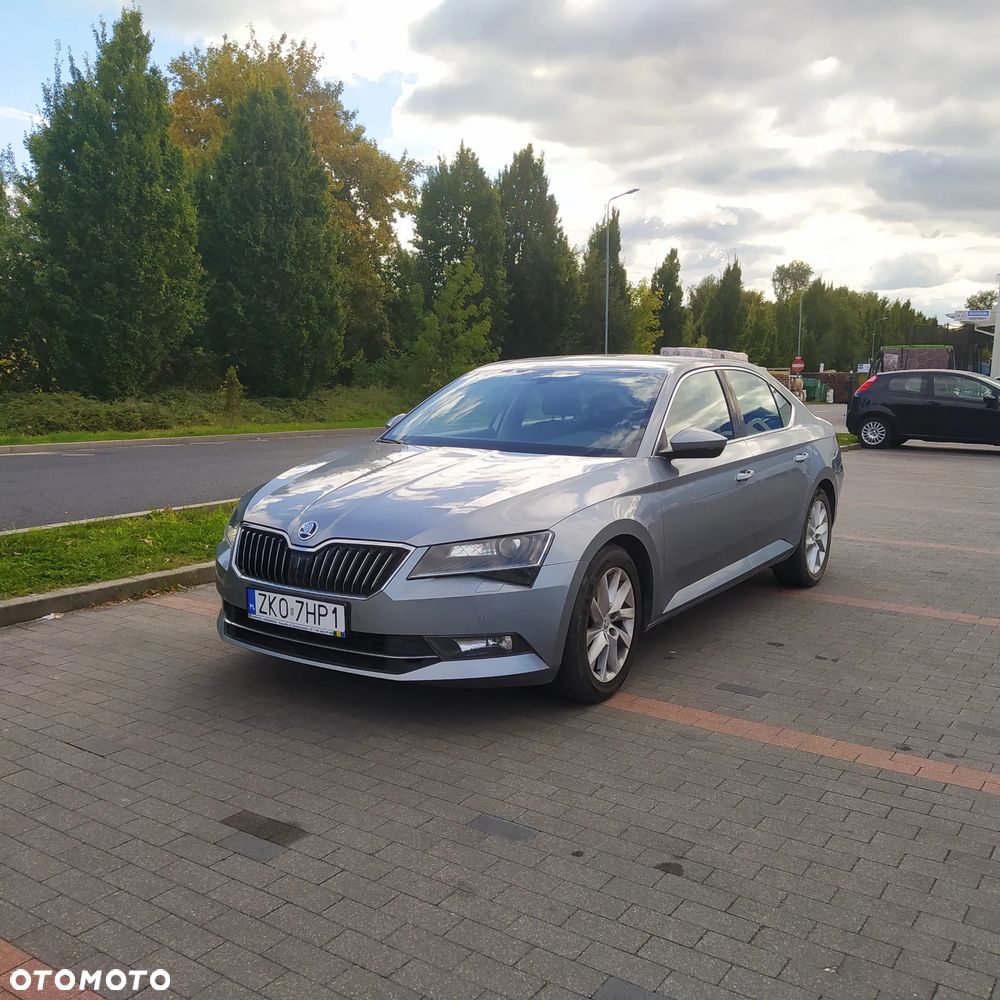 Skoda Superb 2.0 TDI Ambition DSG - 1