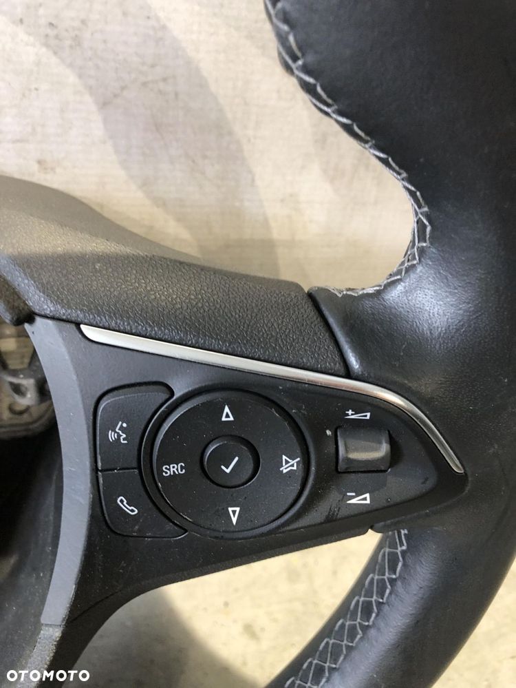 Crossland X 1.5 Blue HDI 2018 Kierownica Skóra - 2