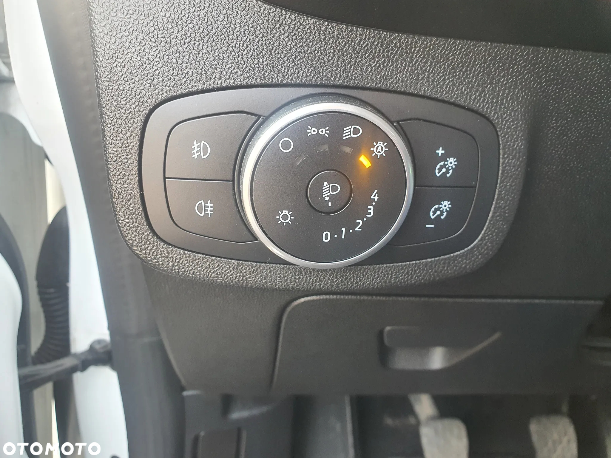 Ford Fiesta 1.0 EcoBoost S&S ACTIVE - 17