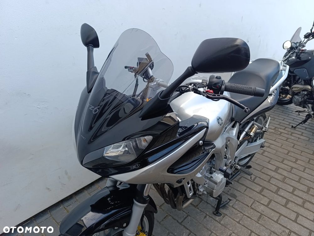 Yamaha FZ6 - 11