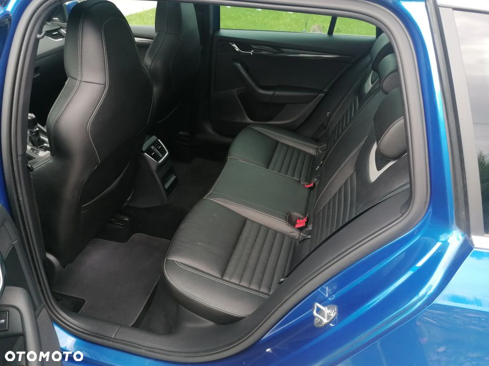 Skoda Octavia 2.0 TDI (Green tec) DSG RS - 11