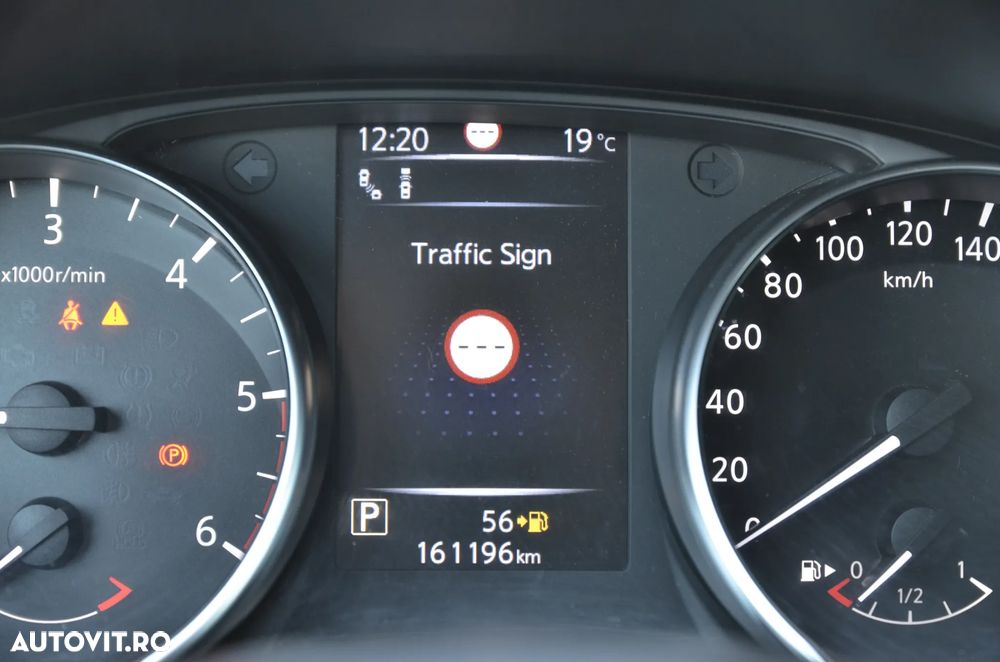 Nissan Qashqai 1.6 DCI Xtronic TEKNA+ - 37