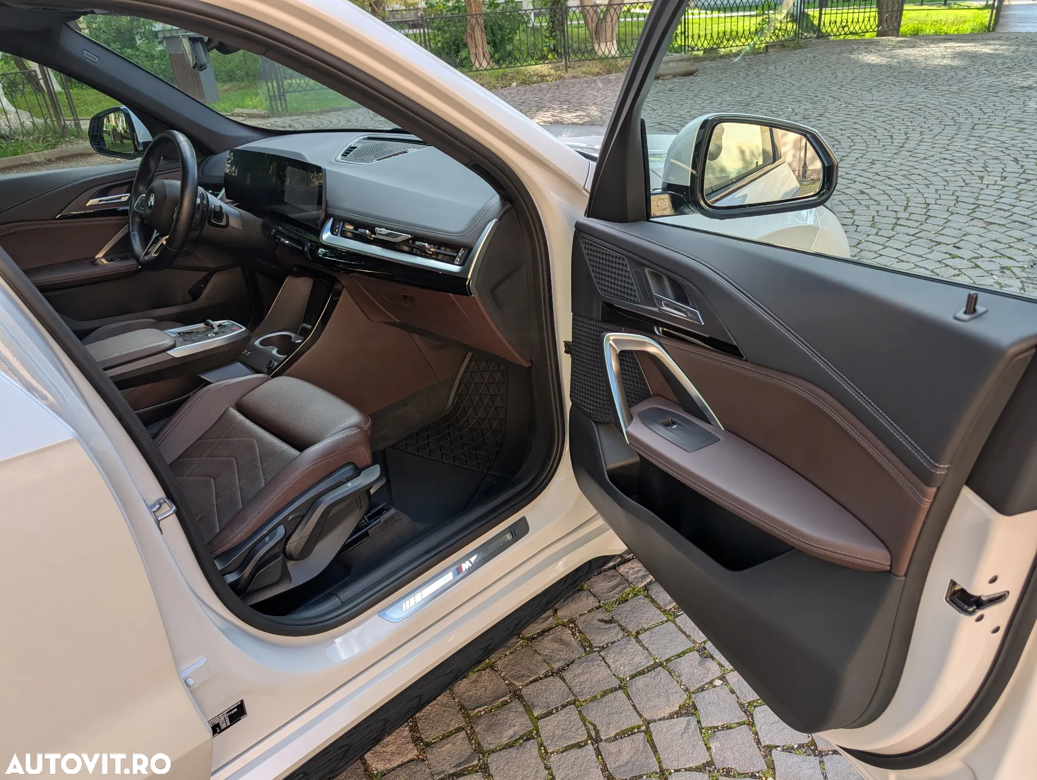 BMW X1 sDrive18i AT - 28