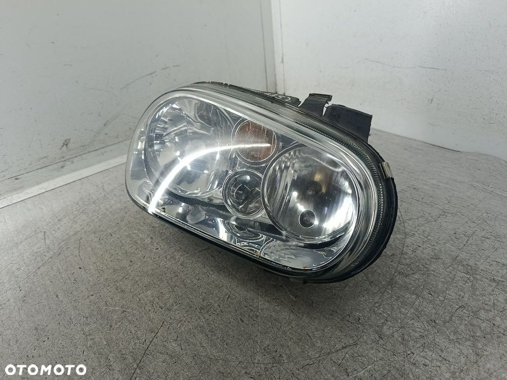 LAMPA PRZÓD PRAWA VW GOLF IV - 6