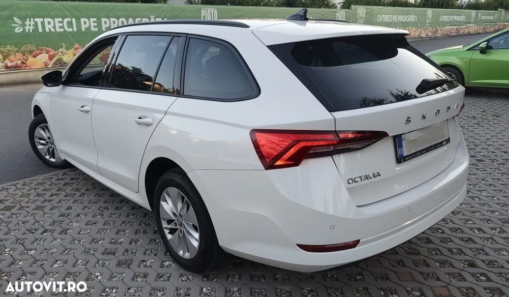 Skoda Octavia 2.0 TDI DSG Ambition - 4
