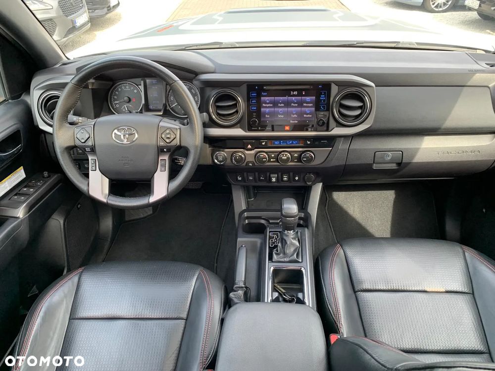 Toyota Tacoma - 11