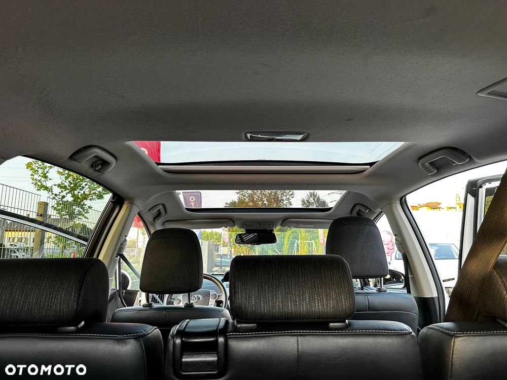 Toyota Prius+ (Hybrid) Executive - 21