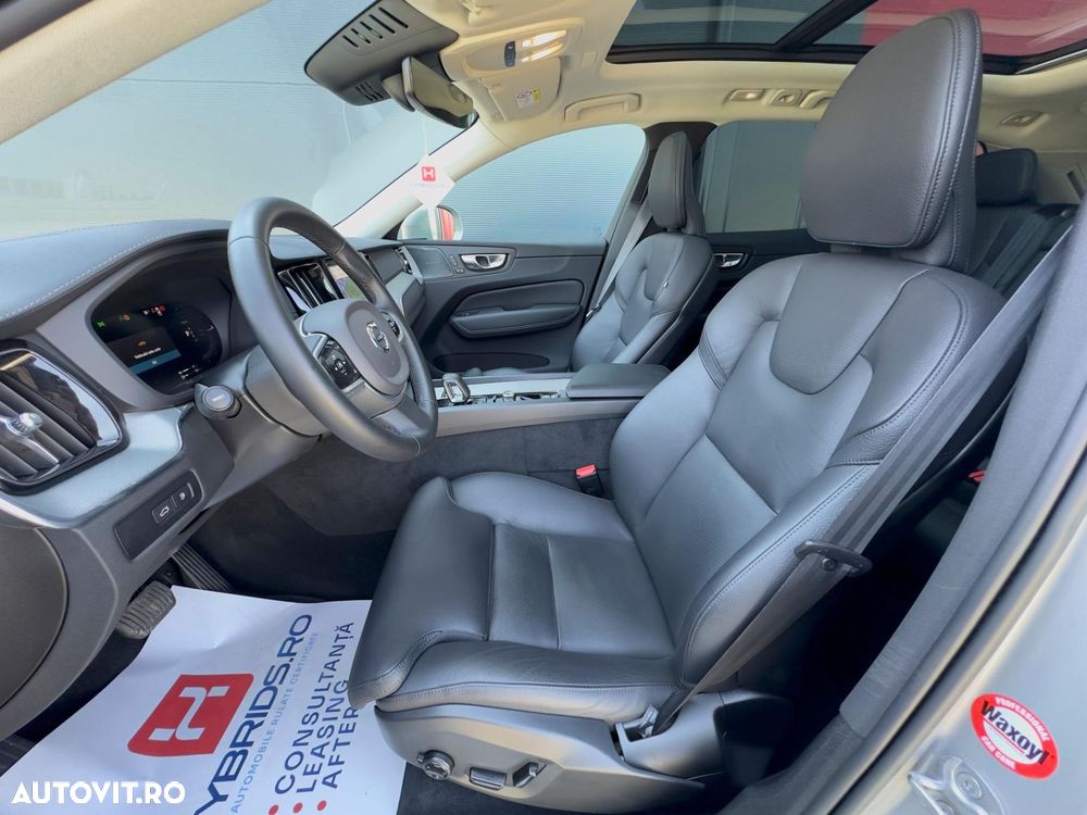 Volvo XC 60 T6 AWD Recharge Plus Bright - 11