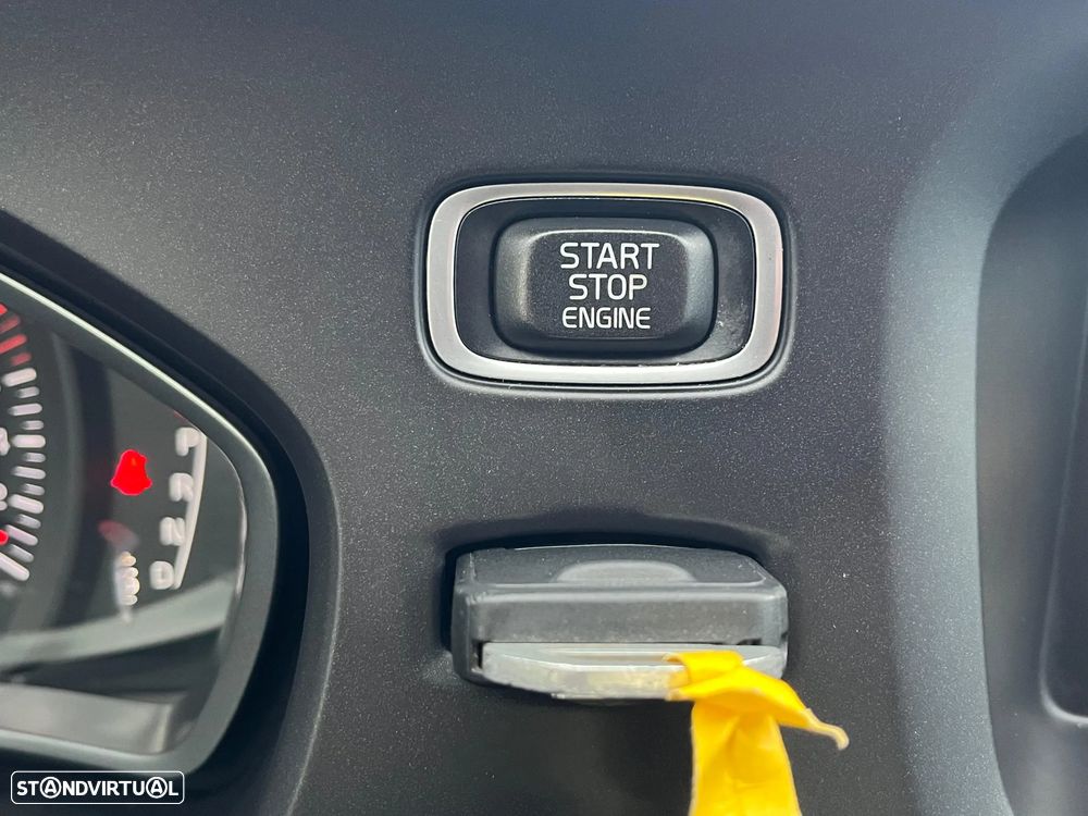 Volvo V40 1.5 T3 Sport Edition Geartronic - 23