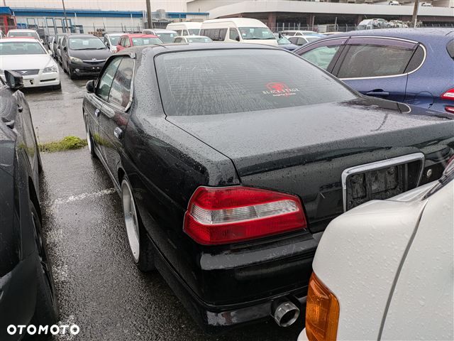 Nissan Laurel - 27