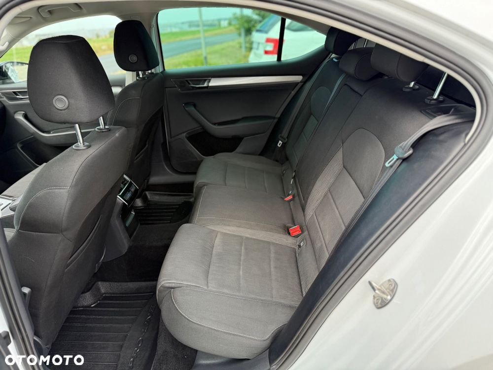 Skoda Superb 1.5 TSI Plug-in Hybrid Edition 130 DSG - 22